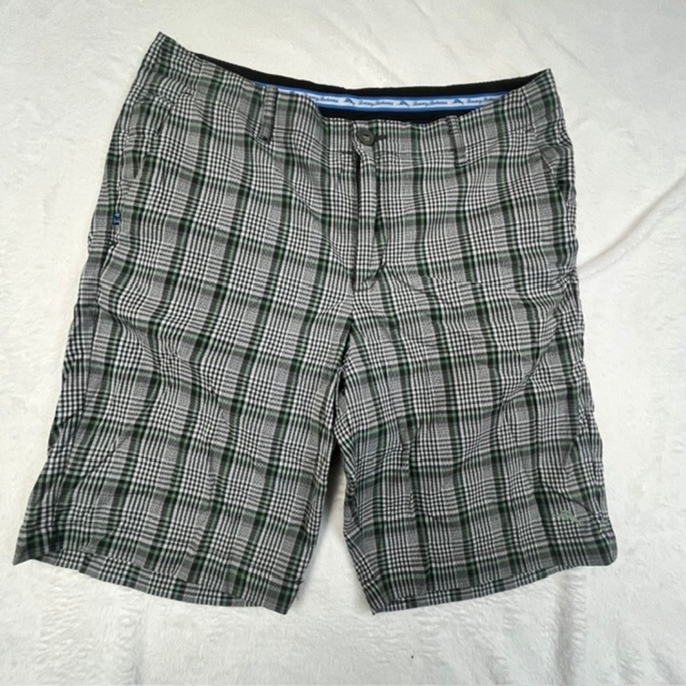 Tommy Bahama Mens Plaid Golf Shorts Green Black White Size 33 Flat Front Marlin